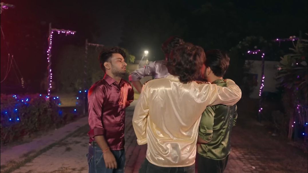 _Video _ _Mahua Singh _ Purav Jha _ पहिन के चली बिकनी _ Pahin Ke Chali Bikini _ Bhojpuri Hit Song(10